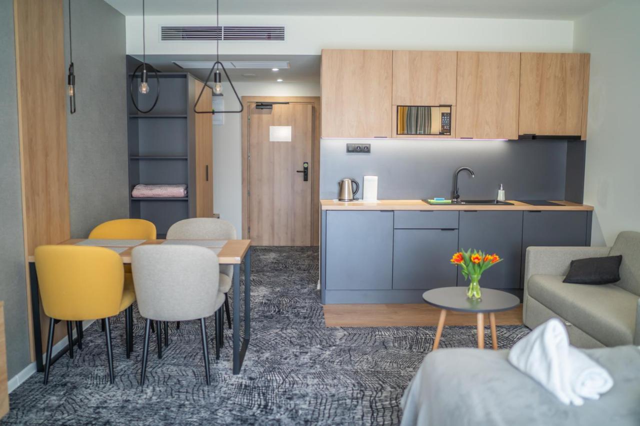Lux Apartman V Hoteli Akvamarin Besenova Exterior photo